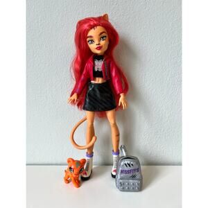 Monster High Toralei Stripe Doll With Pet And Accessories